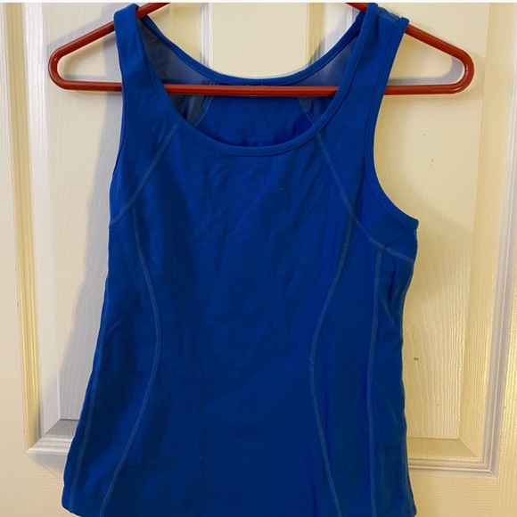 Lululemon tank top size 4 - Picture 2 of 2